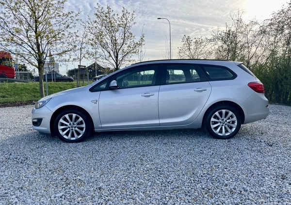 Opel Astra cena 29990 przebieg: 190000, rok produkcji 2012 z Milanówek małe 352
